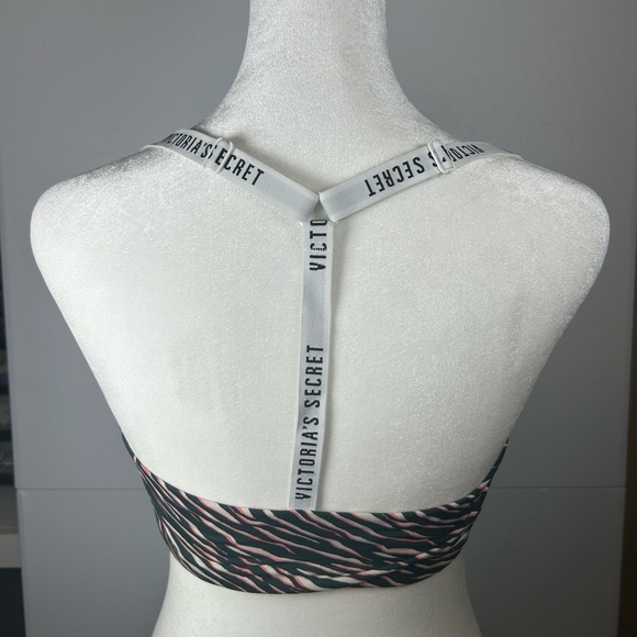Victoria's Secret Zebra Print Bra - Black and Pink. Size 36DD - Picture 2 of 6